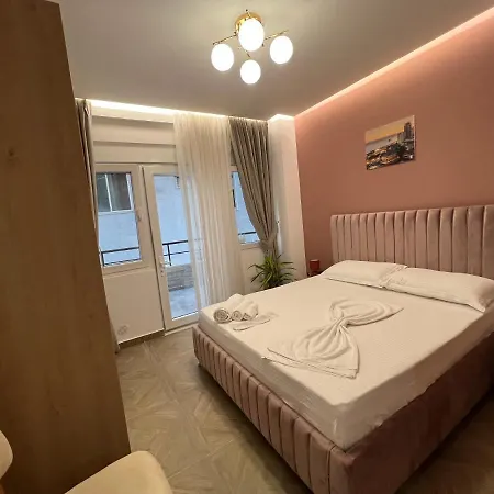 Luris Hotell Golem (Tirana)