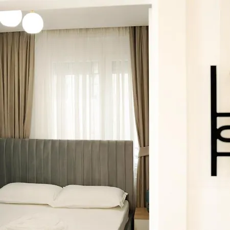 Luris Hotell Golem (Tirana)