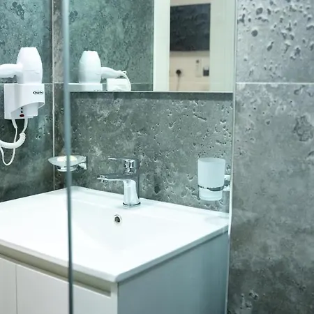 Luris Hotell Golem (Tirana)