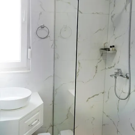 Luris Hotell 4*