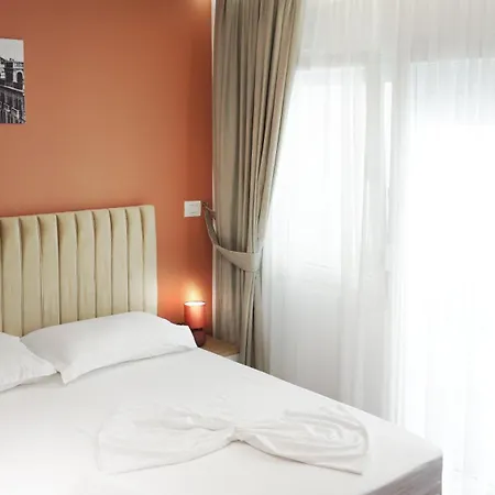 Luris Hotell Golem (Tirana)