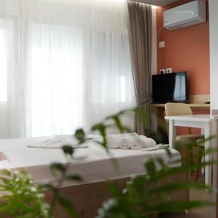 Luris 4* Golem (Tirana)