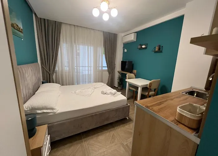 Luris Golem (Tirana)