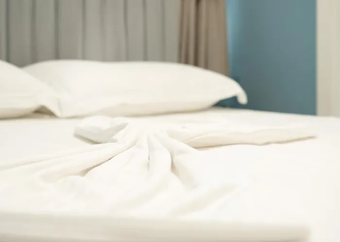 Luris Golem (Tirana)