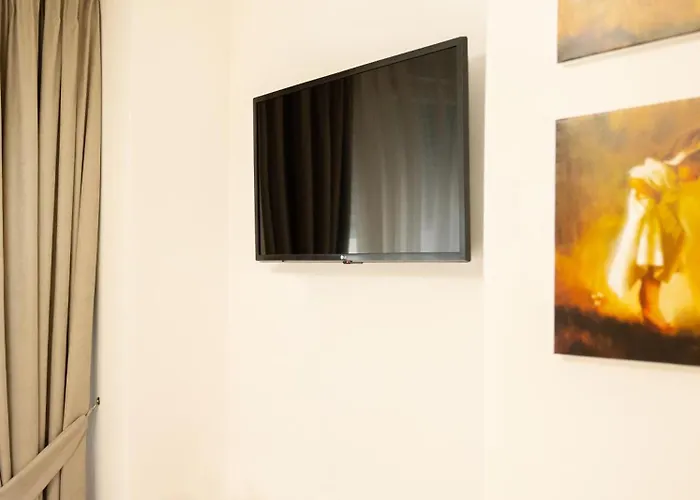 Hotel Luris Golem (Tirana)