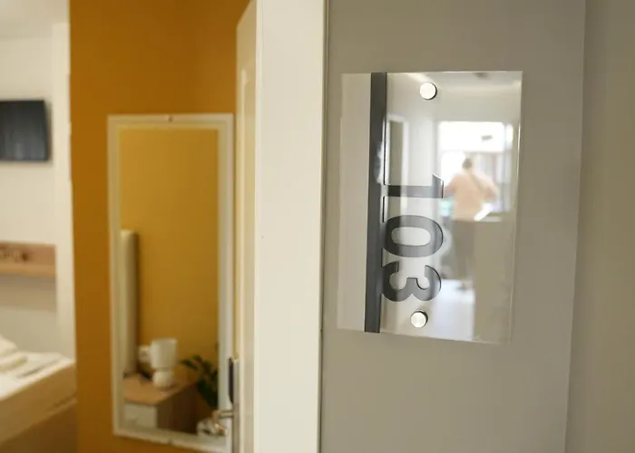 Hotel Luris Golem (Tirana)