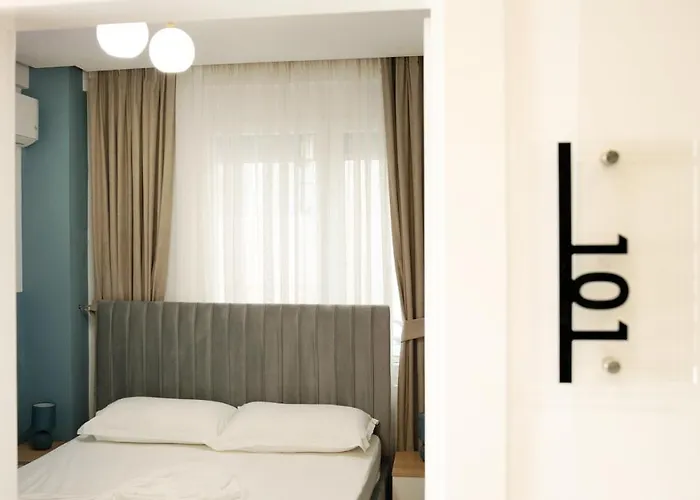 Luris Hotel Golem (Tirana)