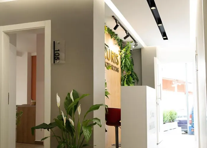 Luris Hotel Golem (Tirana)