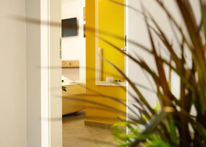 Luris 4* Golem (Tirana)