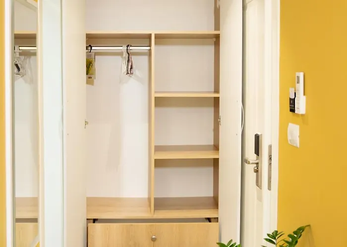 Luris 4* Golem (Tirana)